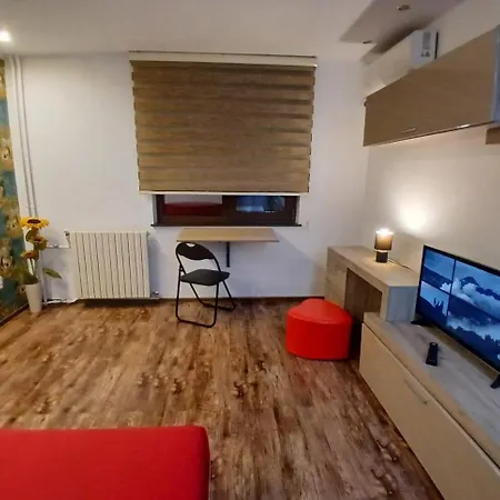 Garsoniera Kiri Apartment *