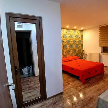 Garsoniera Kiri شقة